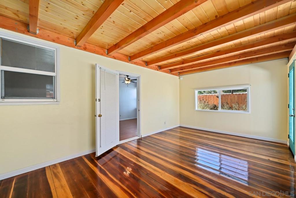 6074 Rock St Property Photo 27