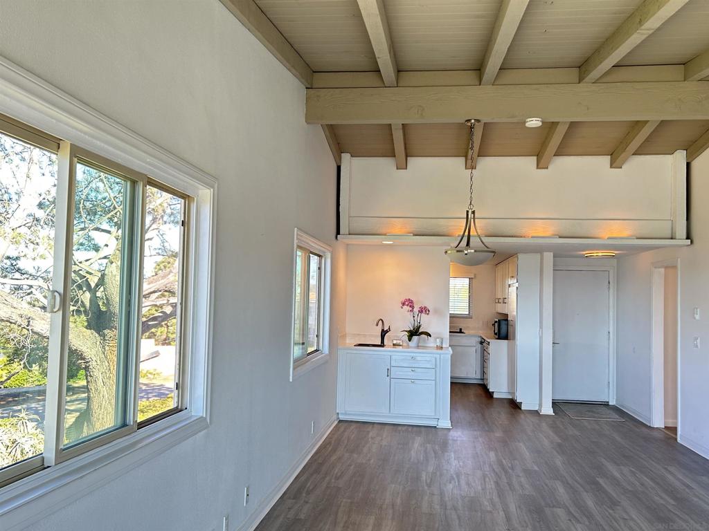 640 W Solana Circle 27 Property Photo 3