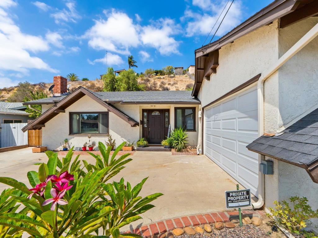 1482 El Prado Property Photo 3