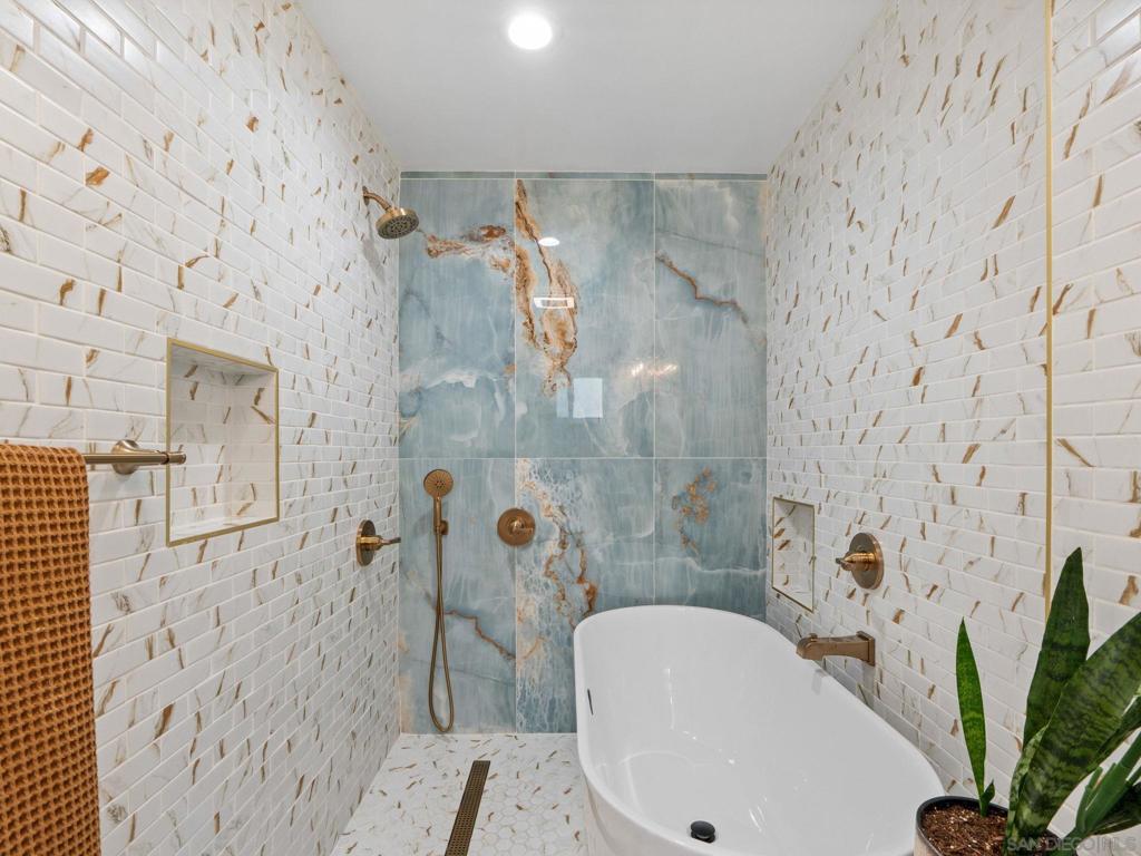 1482 El Prado Property Photo 25