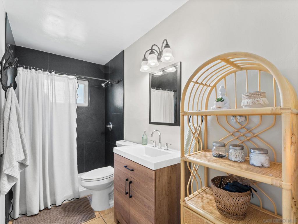1482 El Prado Property Photo 32