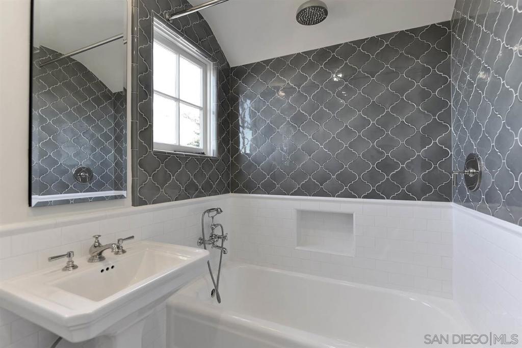 6028 Folsom Property Photo 20