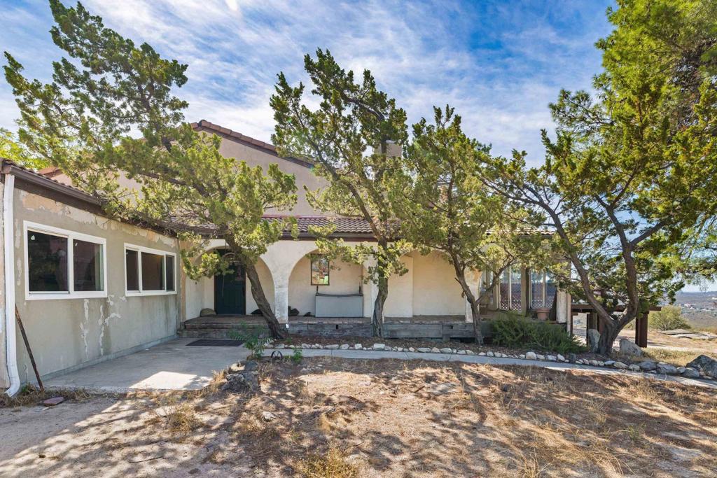 2513 Tecate Divide Road Property Photo 1
