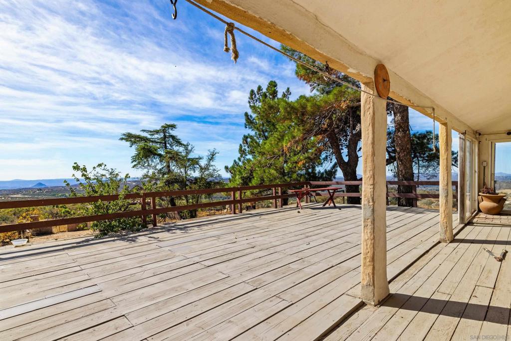2513 Tecate Divide Road Property Photo 34
