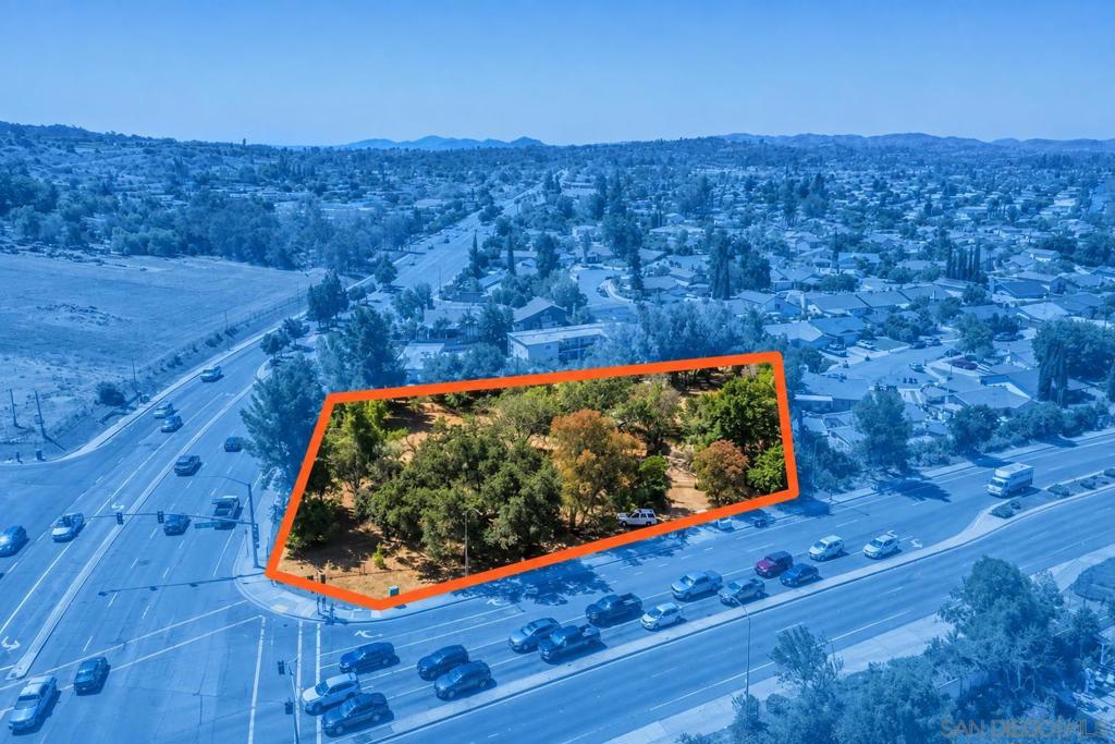 3129 E El Norte Pkwy Property Photo 2