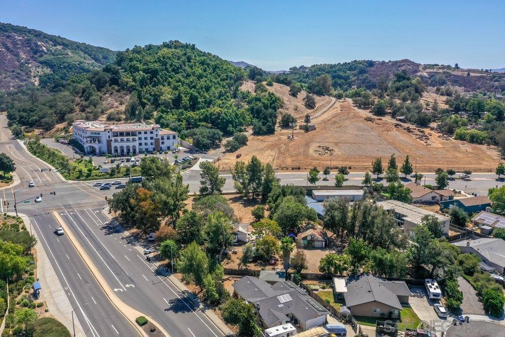 3129 E El Norte Pkwy Property Photo 10
