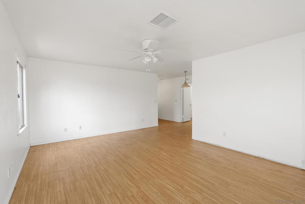 1039 Alveda Ave Property Photo 8