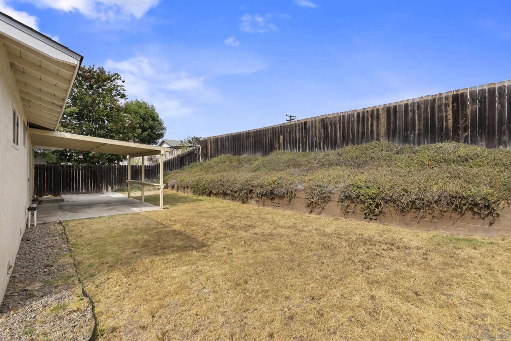 1039 Alveda Ave Property Photo 24