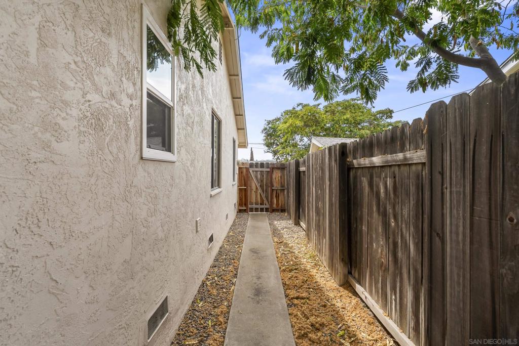 1039 Alveda Ave Property Photo 26
