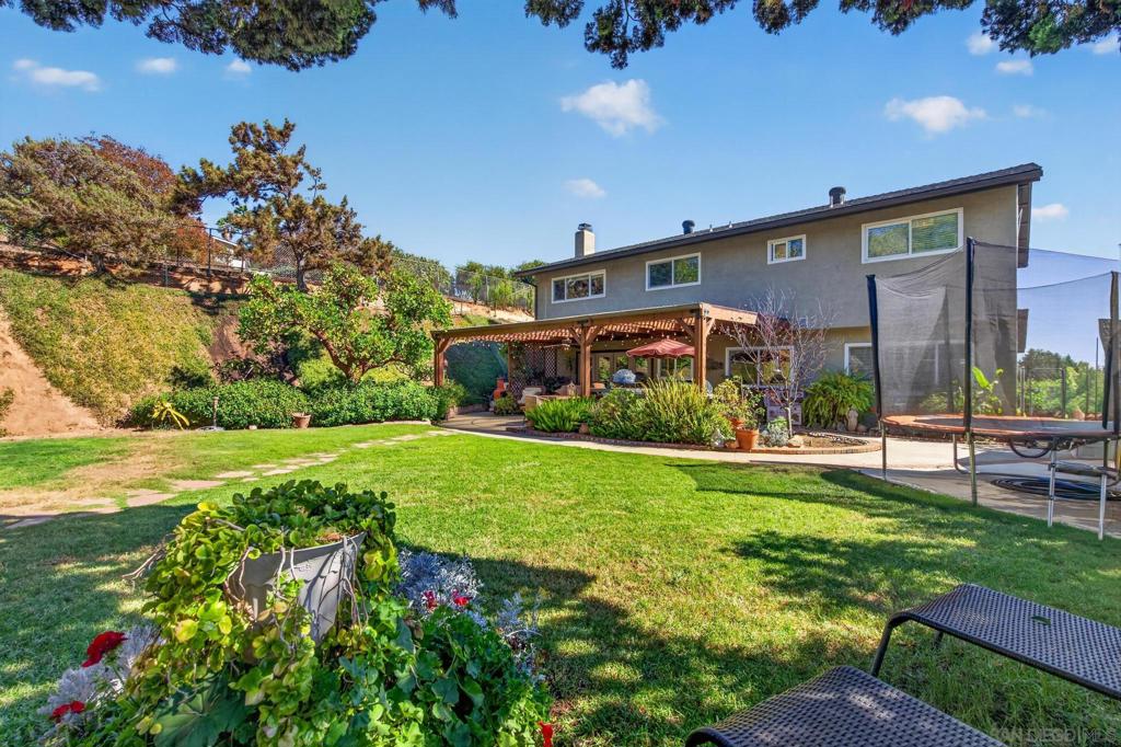 9370 Viento Fuerte Property Photo 33