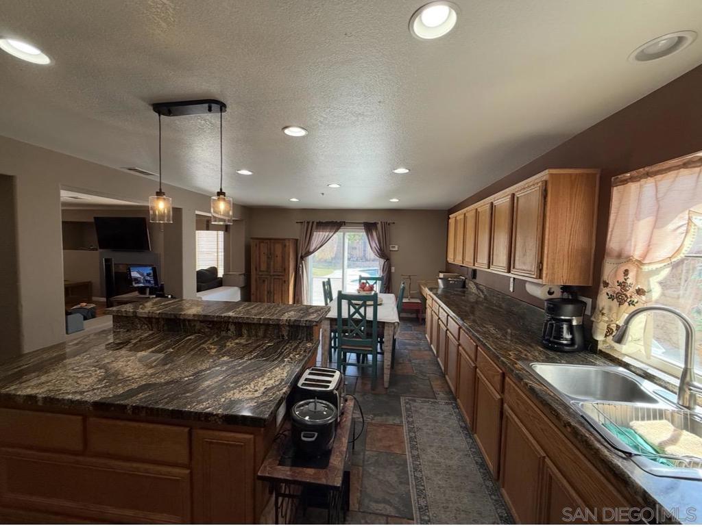 9625 Pino Property Photo 5