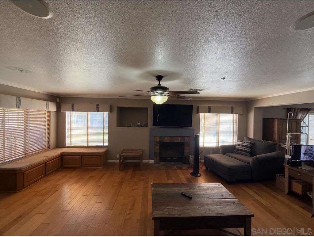 9625 Pino Property Photo 9