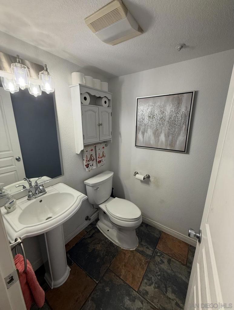 9625 Pino Property Photo 18