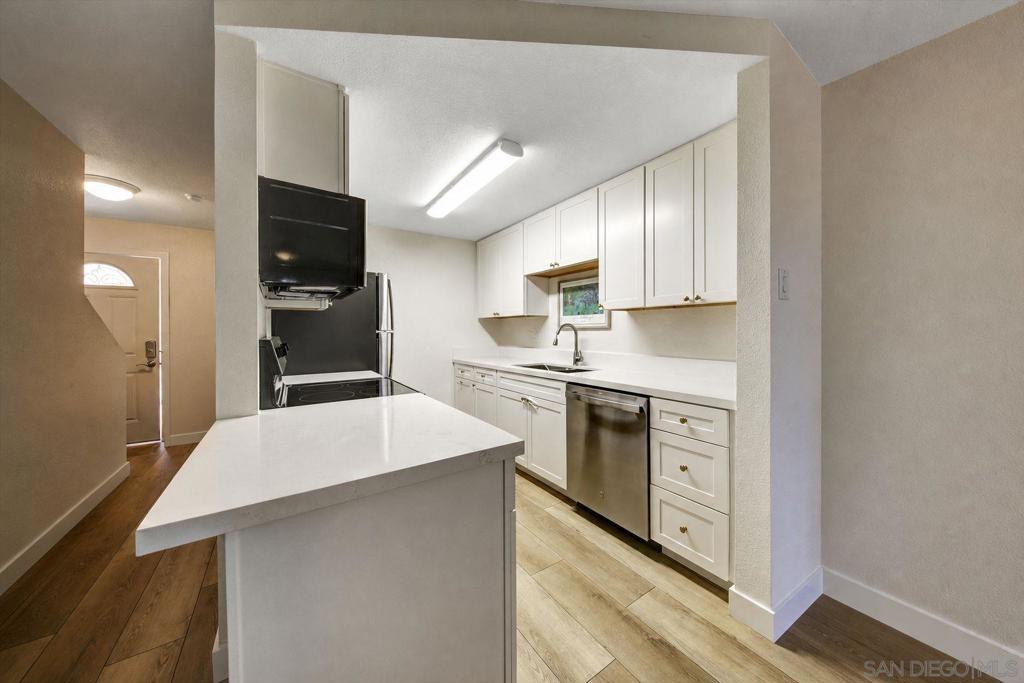 4777 Seminole Dr 119 Property Photo 18
