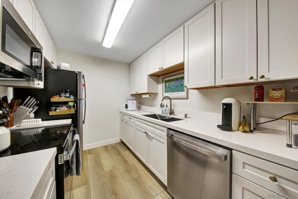 4777 Seminole Dr 119 Property Photo 19
