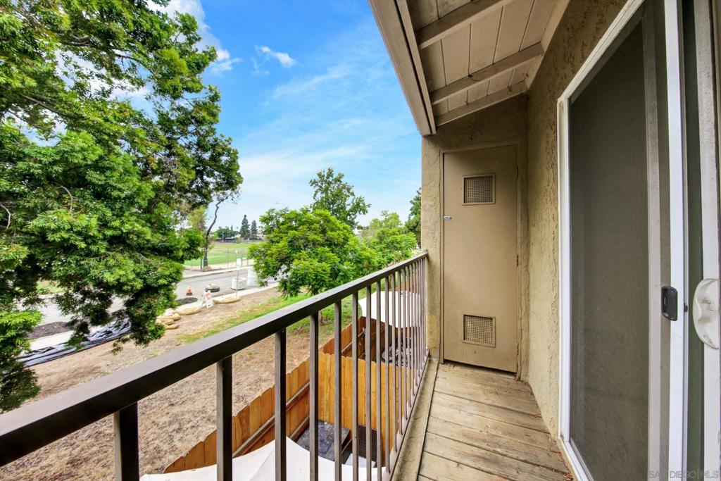 4777 Seminole Dr 119 Property Photo 24