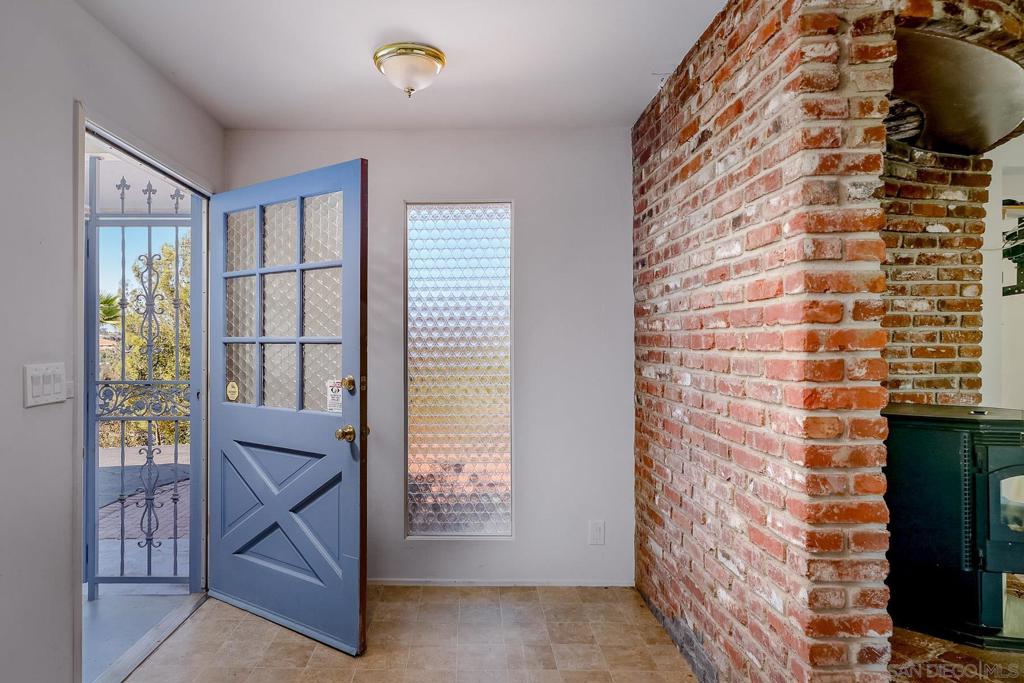 13823 Jake Road Property Photo 1