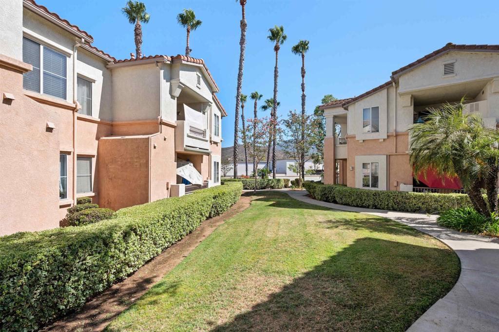 11454 Via Rancho San Diego 208 Property Photo 38