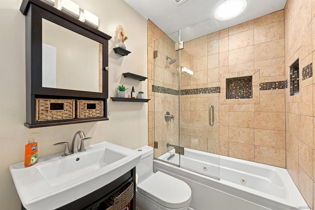 332 Bandini Property Photo 18