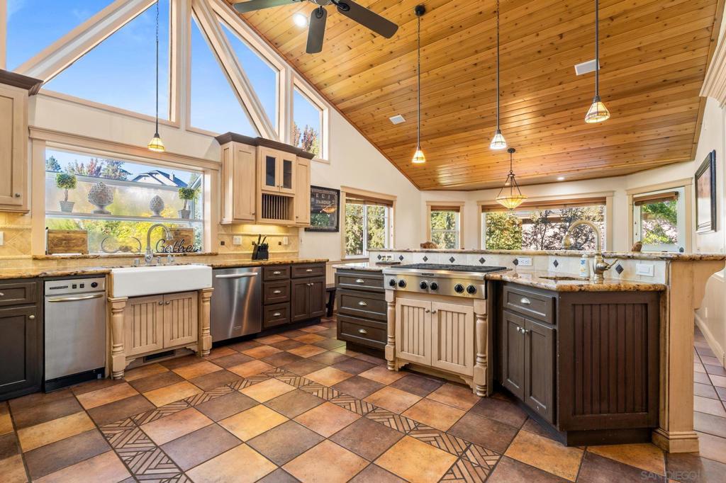 241 Orion Way Property Photo 13