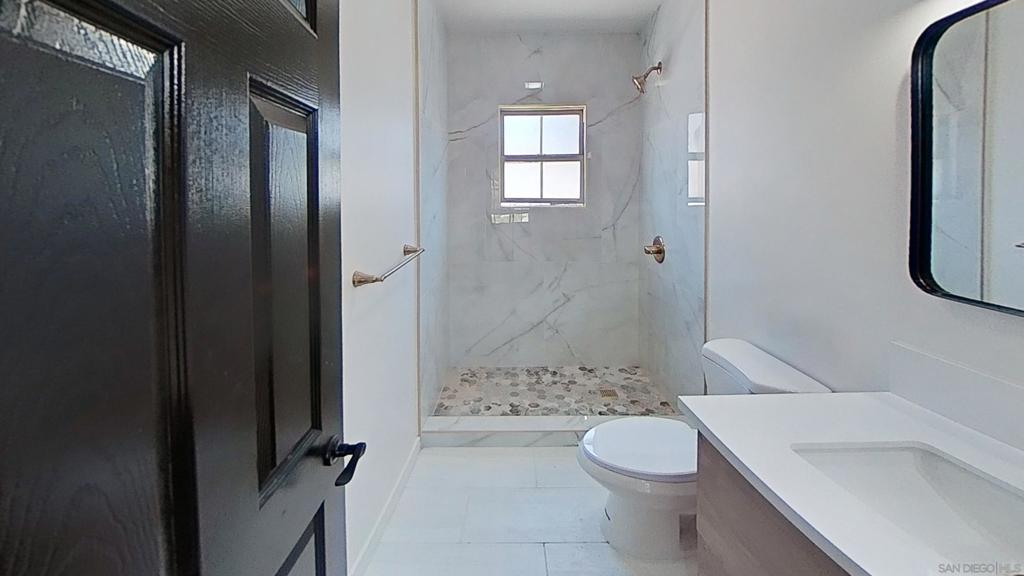 3767 7th Avenue Property Photo 8