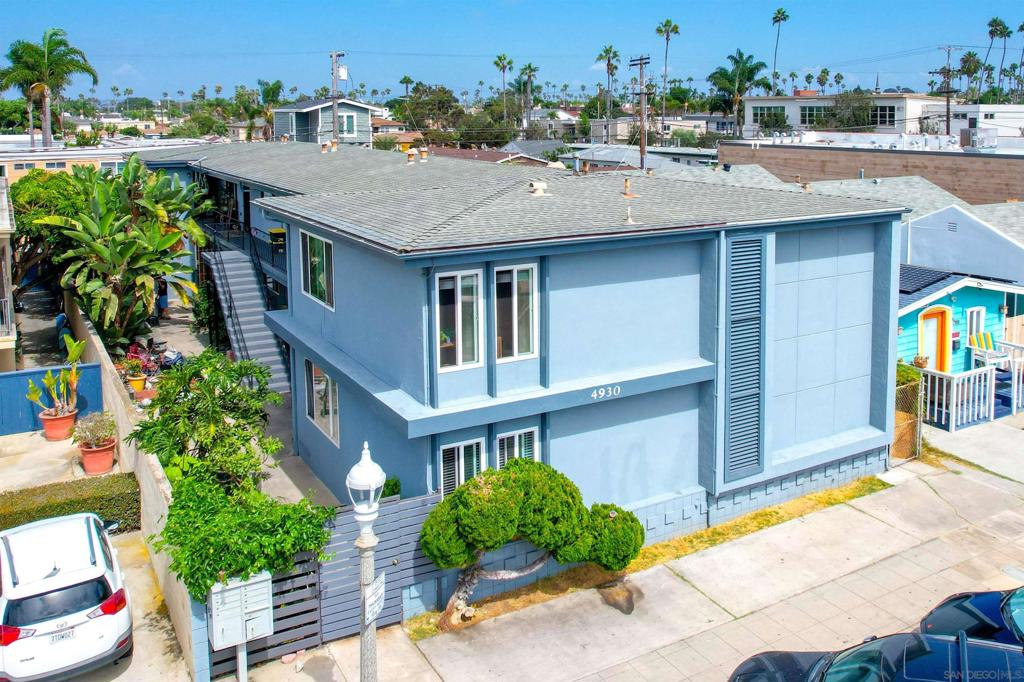 4930 Santa Monica Property Photo 2