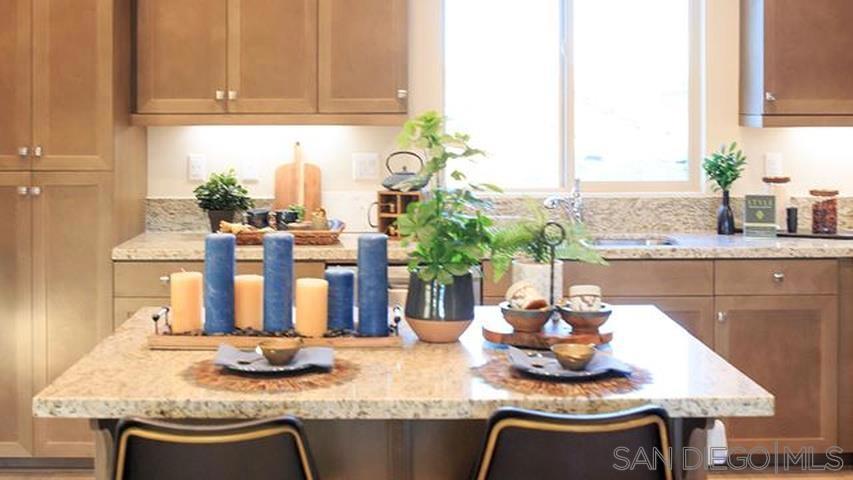 2208 Solara Lane Property Photo 7