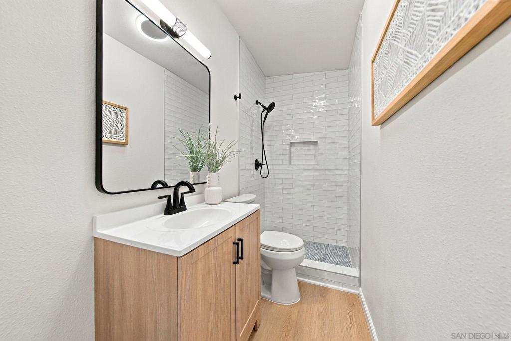 353 Montclair St Property Photo 16