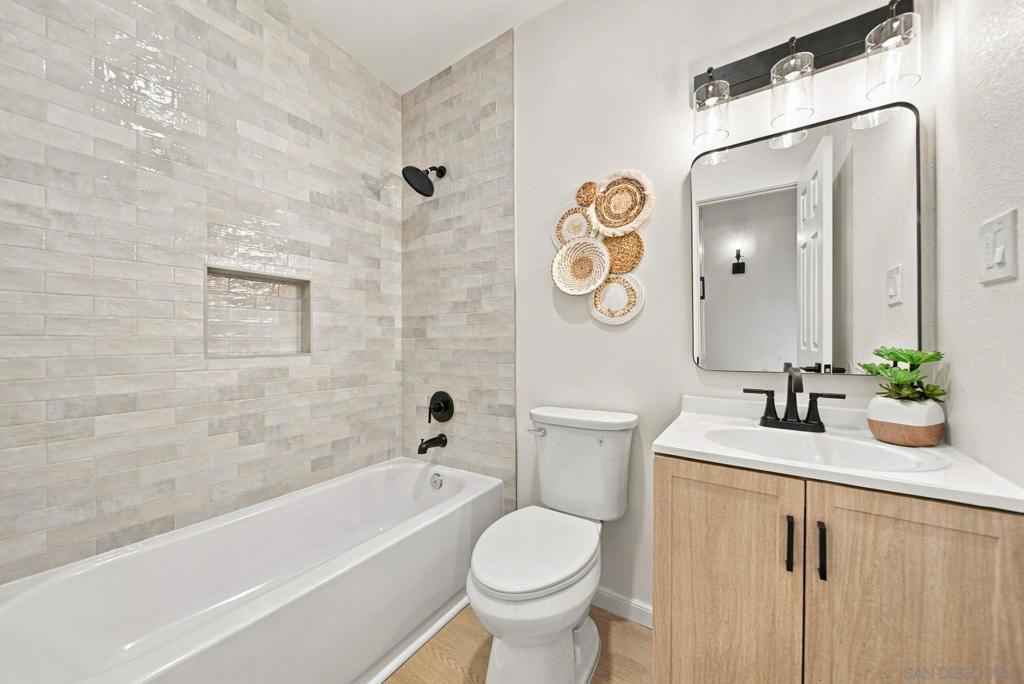 353 Montclair St Property Photo 21