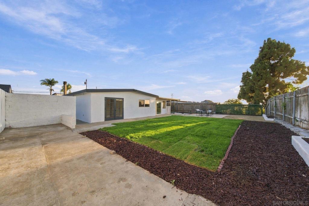 353 Montclair St Property Photo 32