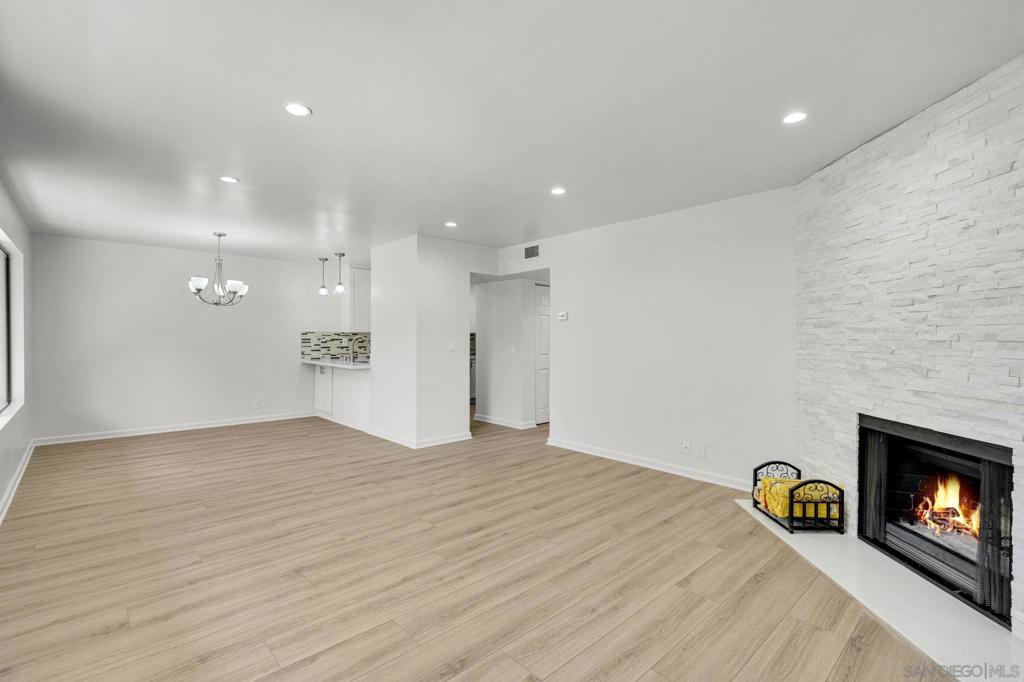 4262 Parks Ave 207 Property Photo 15