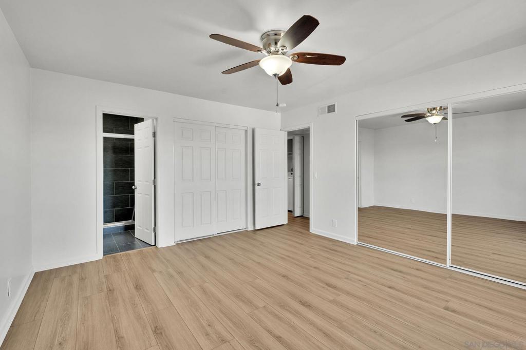 4262 Parks Ave 207 Property Photo 17