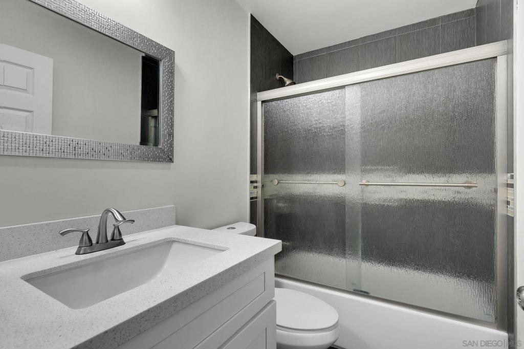 4262 Parks Ave 207 Property Photo 18