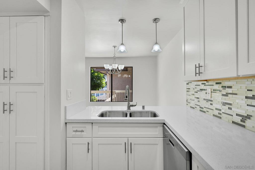 4262 Parks Ave 207 Property Photo 20