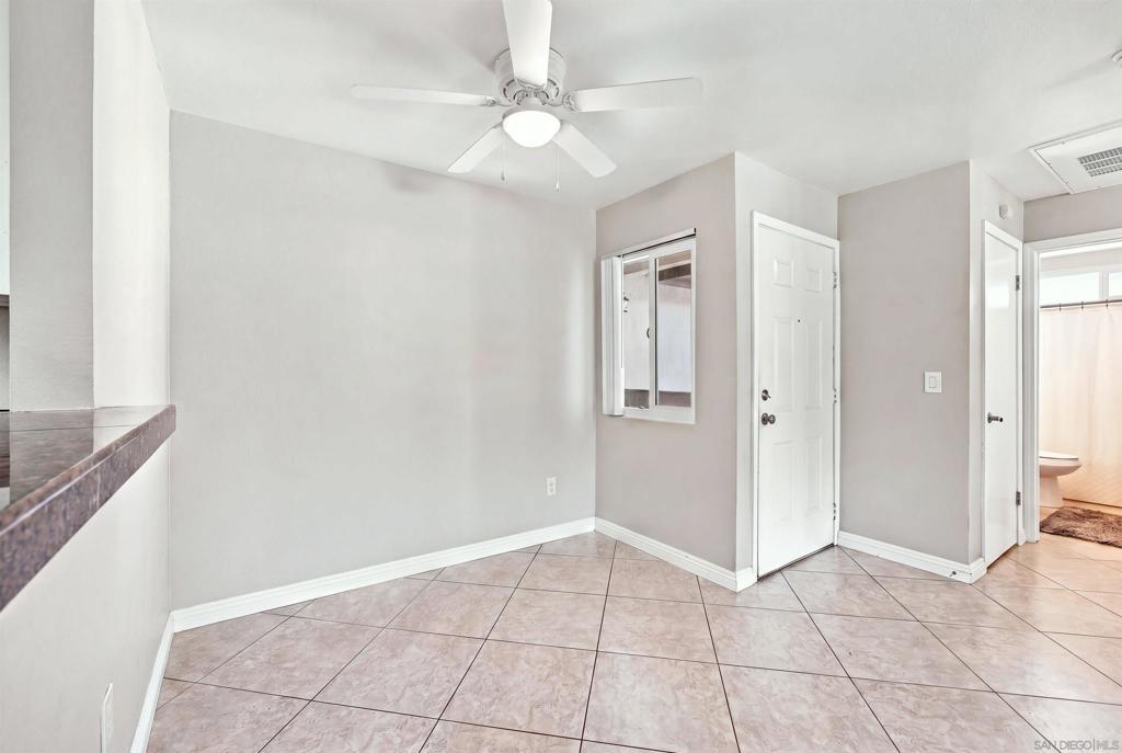 16377 Lakeshore Dr. 2f Property Photo 6