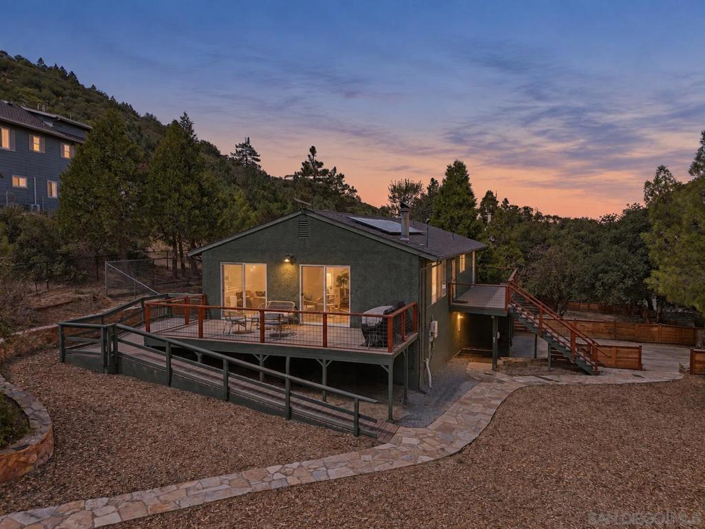 3250 Salton Vista Dr Property Photo 2