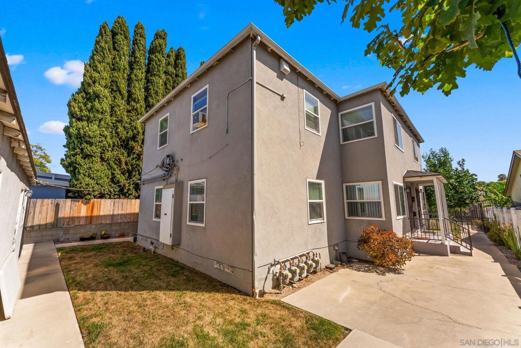 4454 60 52nd Street Property Photo 17