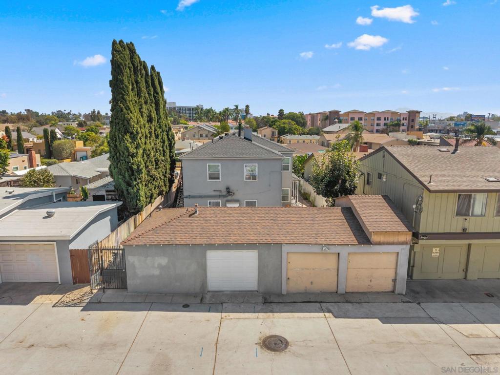 4454 60 52nd Street Property Photo 18