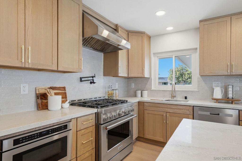 6034 Del Cerro Blvd Property Photo 11