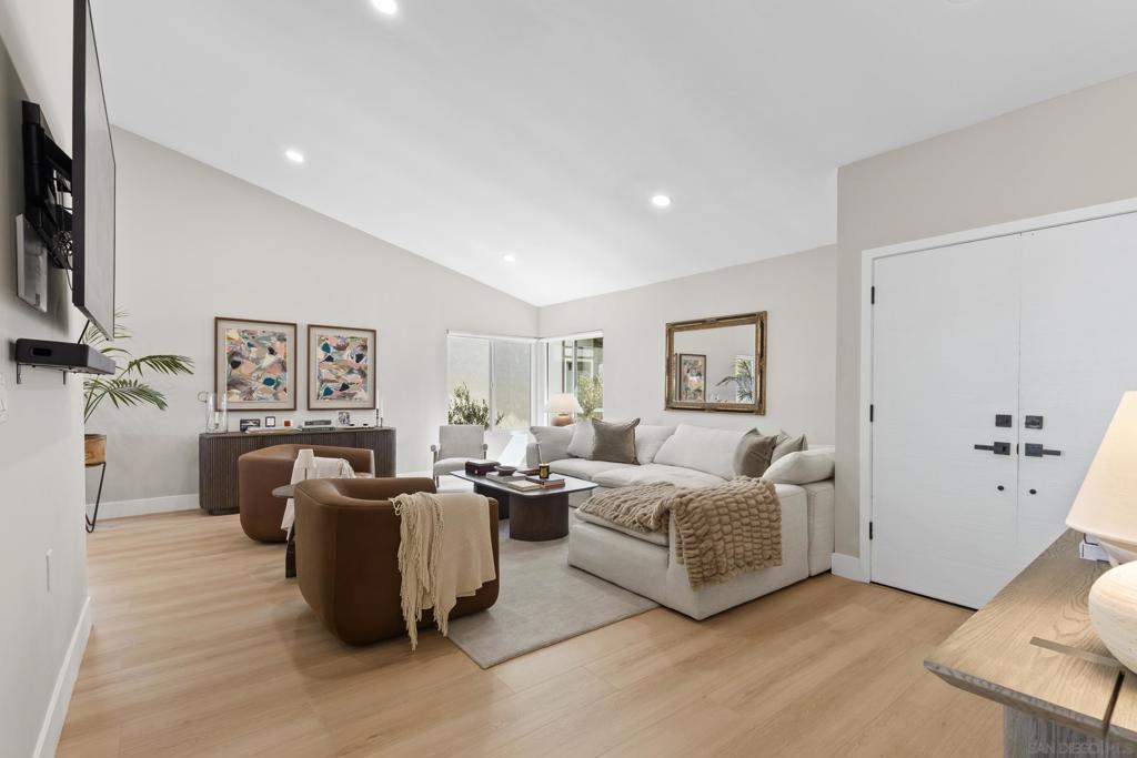 13072 Trigger St Property Photo 3