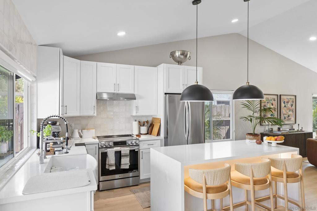 13072 Trigger St Property Photo 6