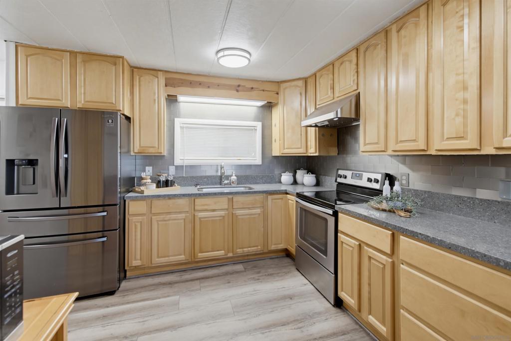 6460 Convoy Spc 228 Property Photo 11