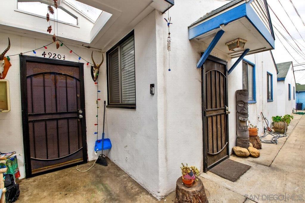 4918 Santa Monica Ave Property Photo 4