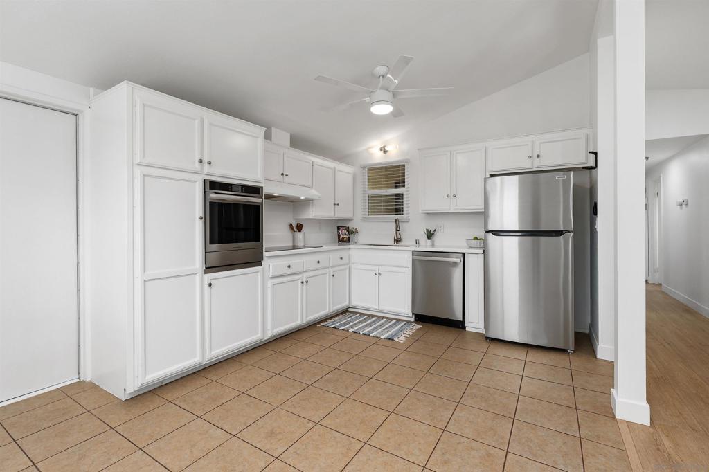 2573 Raymell Dr. Property Photo 8