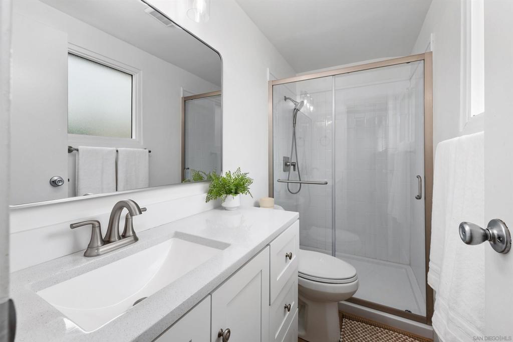 2573 Raymell Dr. Property Photo 16