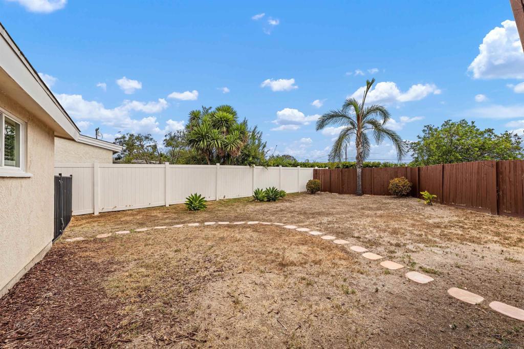 2573 Raymell Dr. Property Photo 24