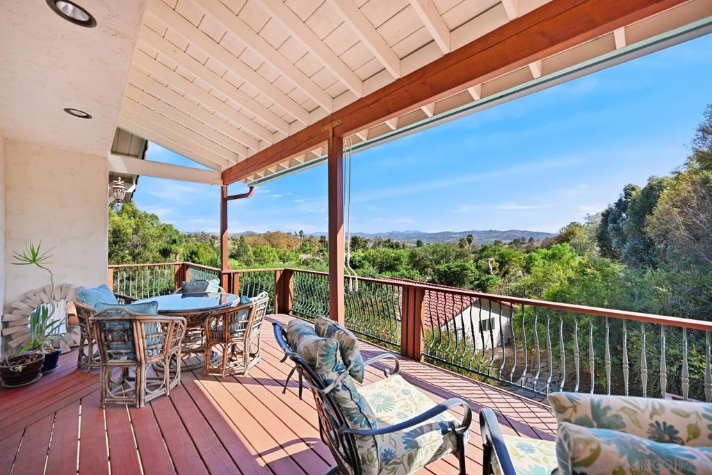 4488 La Canada Property Photo 3
