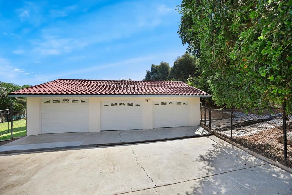 4488 La Canada Property Photo 44