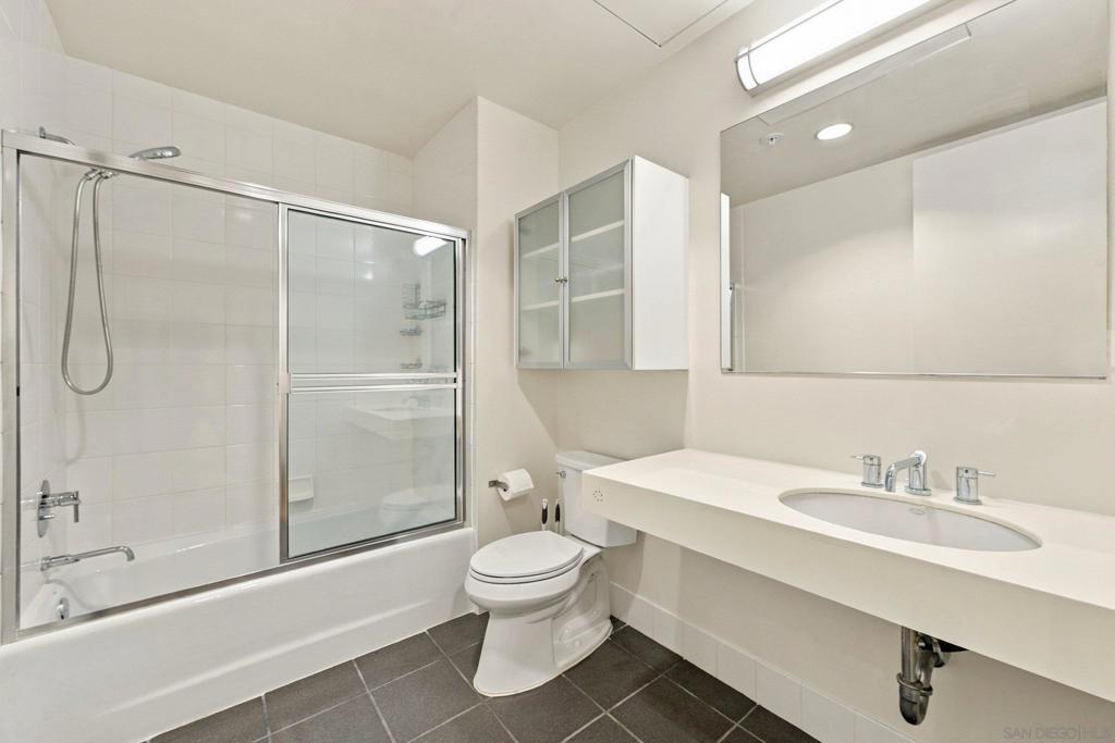 350 W Ash 1106 Property Photo 20