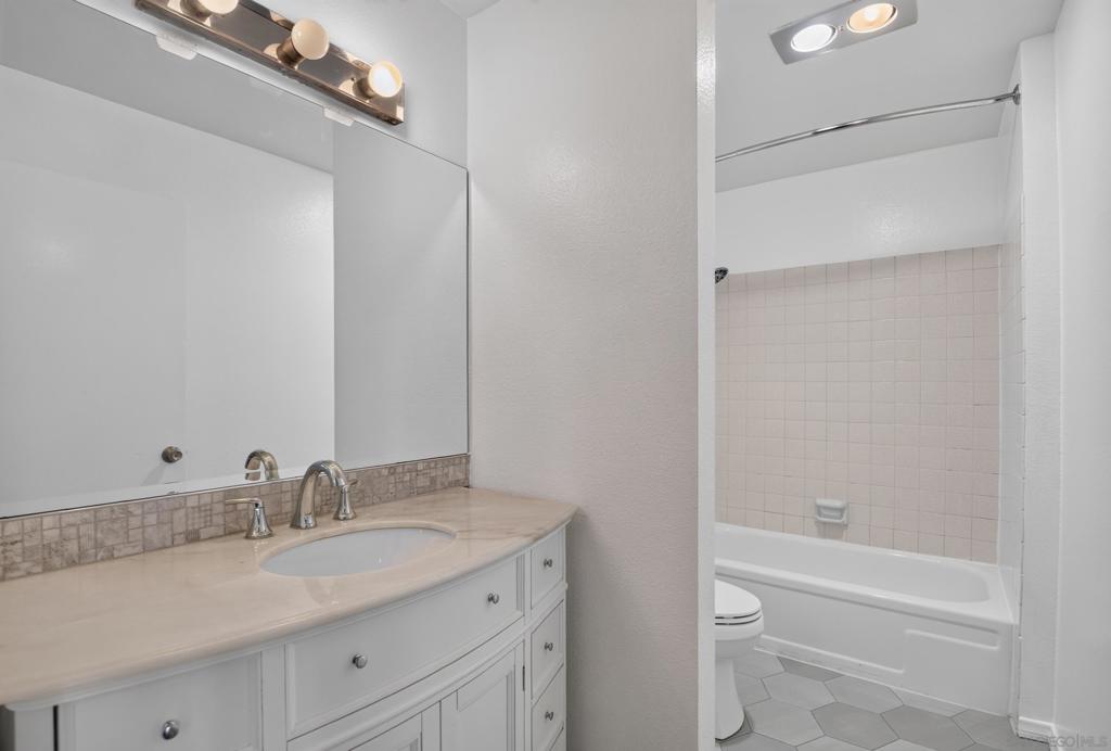 3837 Leland Property Photo 20